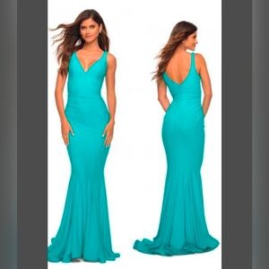 Nwt La Femme Blue Simple Jersey Gown with Flattering Ruching Sz 14 30746